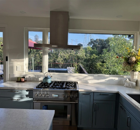 Modern kitchen fixtures and finishes